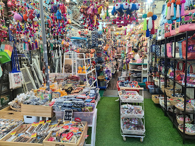 Chatuchak Weekend Market by halder