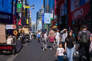 Myeongdong Shopping Street by kogi